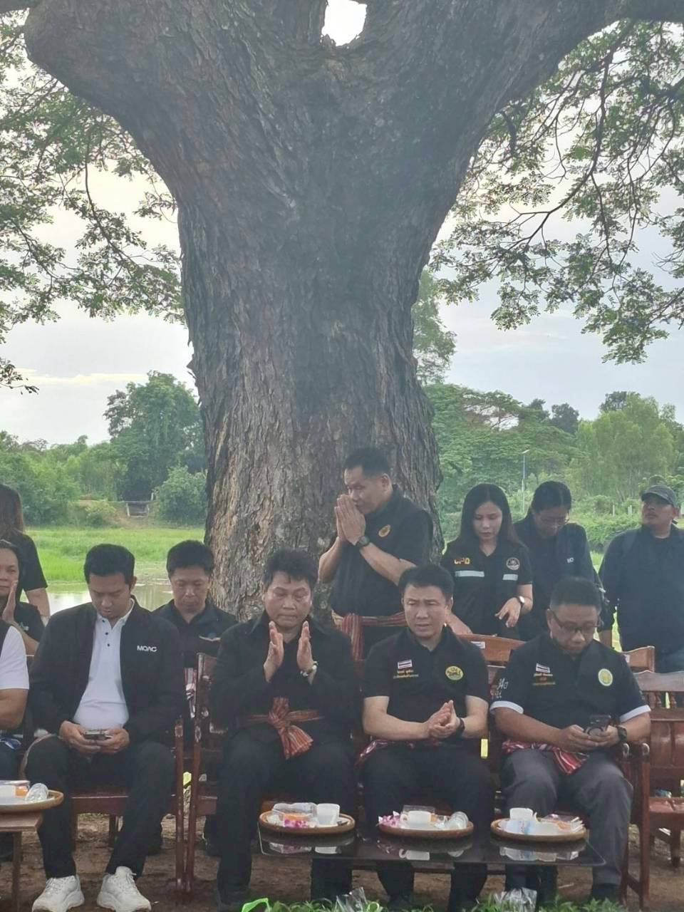 title - ส.ป.ก. ร่วมติดตามรัฐมนตรีช่วยว่าการกระทรวงเกษตรและสหกรณ์ (นางสาวปิยะรัฐชย์ ติยะไพรัช) และคณะ ลงพื้นที่ตรวจราชการในพื้นที่จังหวัดร้อยเอ็ด
